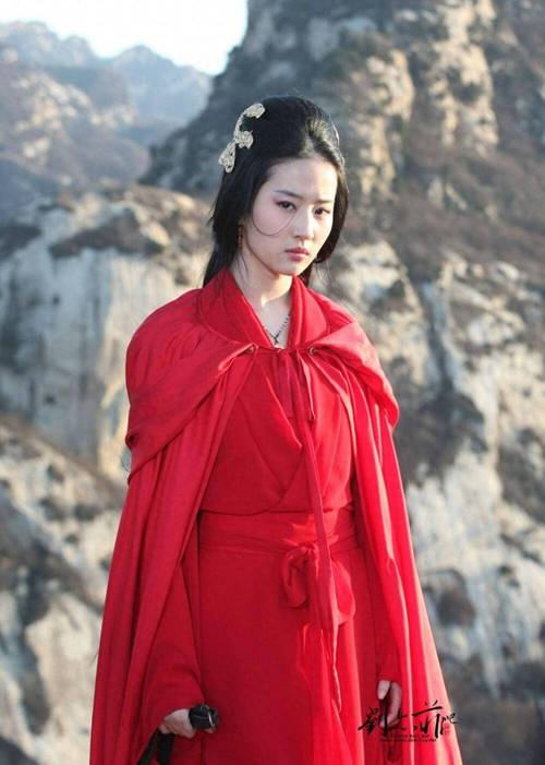 从倾国倾城到窃玉偷香，杨贵妃形象嬗变背后的文化隐喻